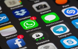 So schraenken Sie die Berechtigungen von WhatsApp ein