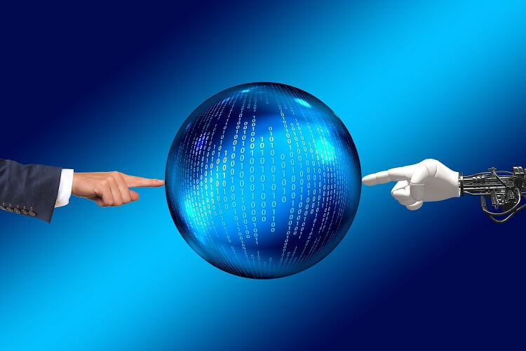 Angriff der Chatbots - Schadenregulierung in drei Sekunden